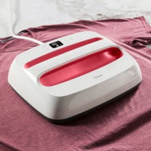 Cargar imagen en el visor de la galería, Plancha de Calor Easypress 2 Cricut 12" x 10"