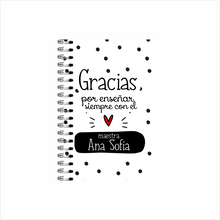 Cargar imagen en el visor de la galería, Libreta portadas maestr@s 🍎