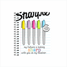 Cargar imagen en el visor de la galería, Libreta portadas maestr@s 🍎