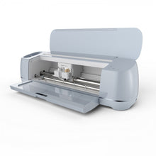 Cargar imagen en el visor de la galería, Cricut Maker 3
