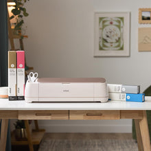 Cargar imagen en el visor de la galería, Cricut Maker 4
